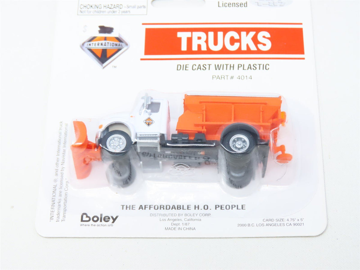 HO Scale Boley International Trucks #4014 Single Axle Snow Plow w/ Sand Box