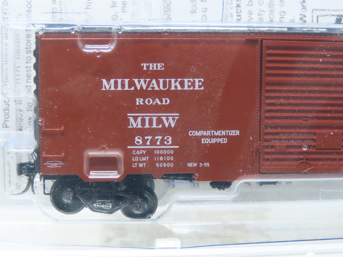 HO Scale Kadee 4912 MILW Milwaukee Road &quot;Hiawatha&quot; 40&#39; Box Car #8773 - Sealed