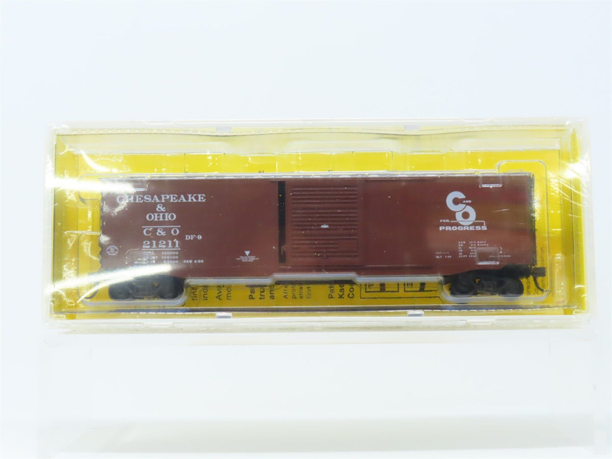 HO Scale Kadee 6008 C&amp;O Chesapeake &amp; Ohio 50&#39; Single Door Box Car #21211 Sealed