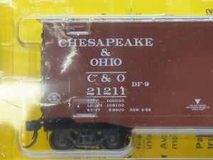 HO Scale Kadee 6008 C&O Chesapeake & Ohio 50' Single Door Box Car #21211 Sealed