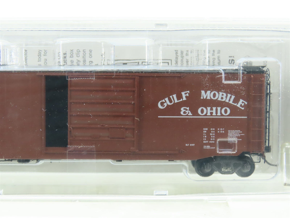 HO Scale Kadee Cars #6018 GM&amp;O Gulf Mobile &amp; Ohio 50&#39; Box Car #9775 - Sealed