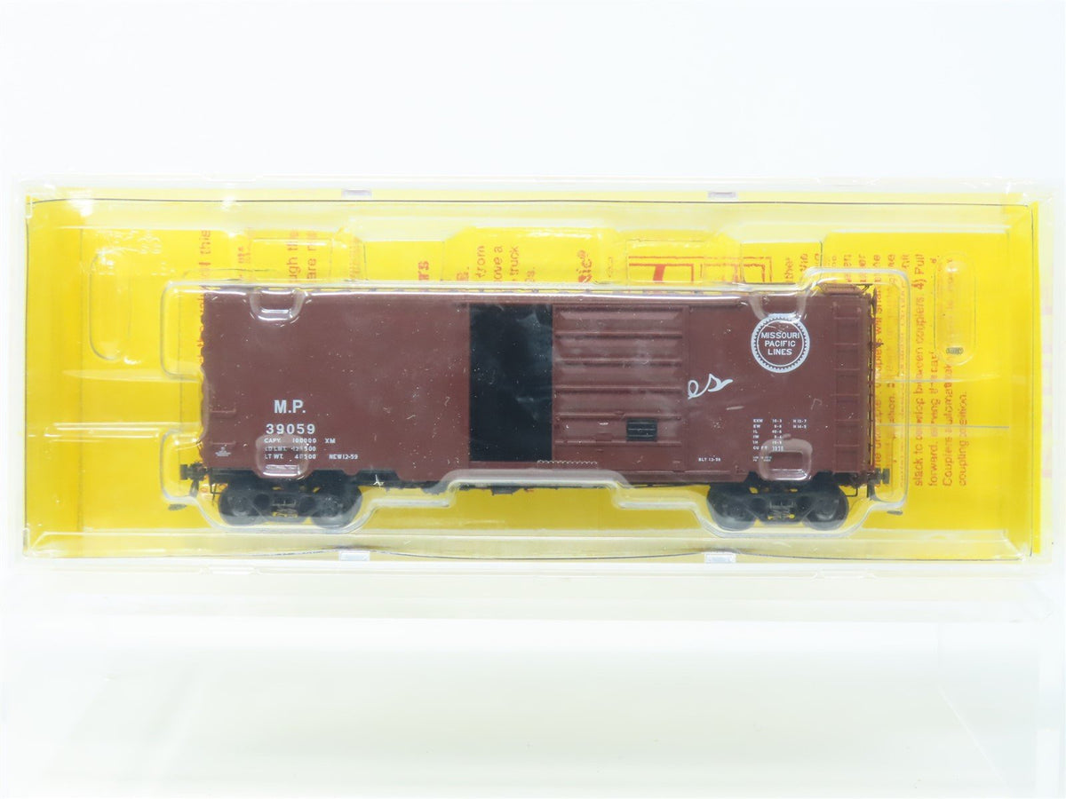 HO Scale Kadee #5242 MP Route of the Eagles 40&#39; Box Car #39059 - Sealed