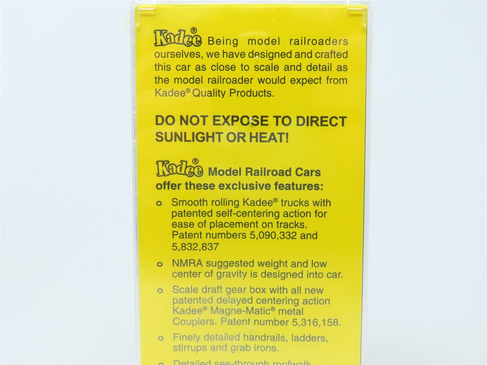 HO Kadee #4039 CMO Route of the 400 Streamliners 40' Box Car #22422 - Sealed