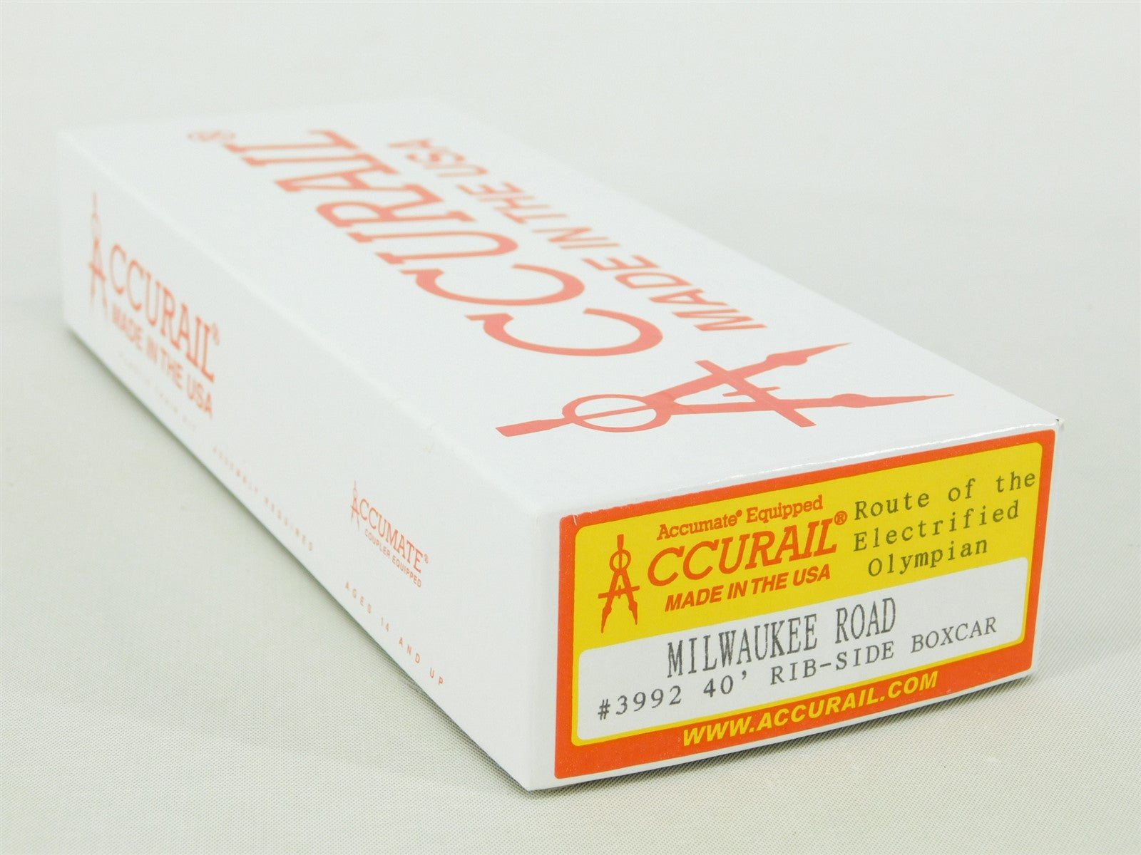 HO Scale Accurail Kit 3992 MILW Milwaukee Road 
