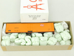 HO Scale Accurail 5th Ave Car Shops Kit URTX Milwaukee Road Wood Reefer #7577