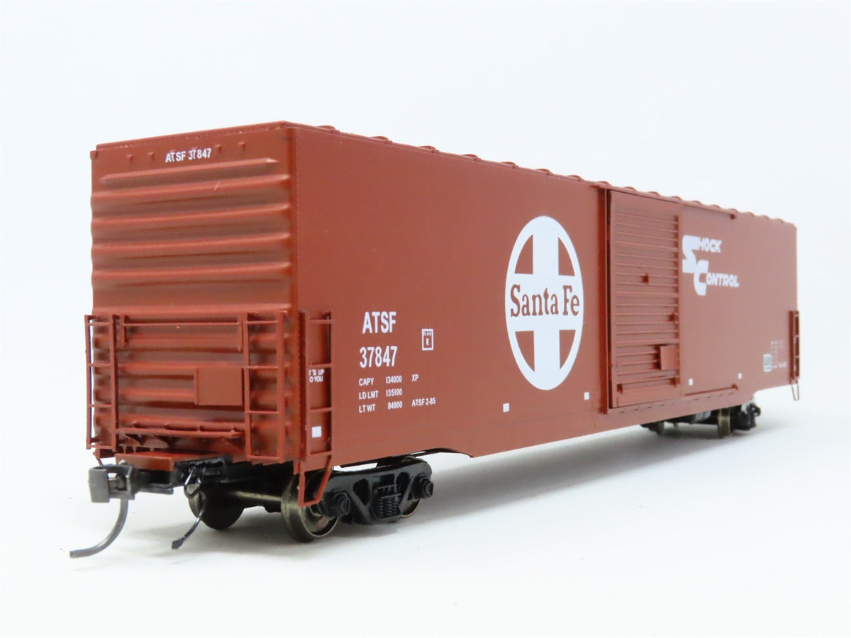 HO Scale InterMountain 46901-22 ATSF Santa Fe &quot;Shock Control&quot; Box Car #37847