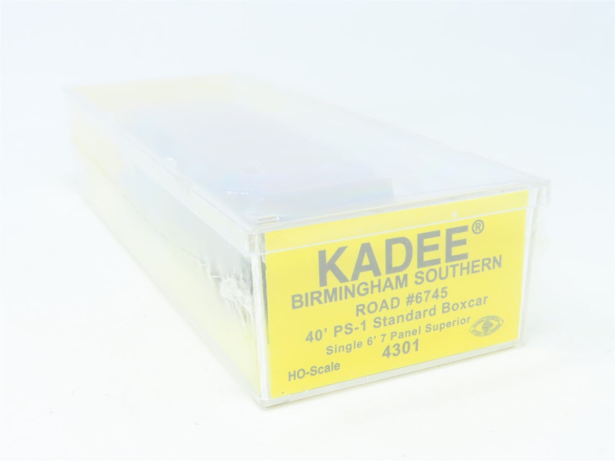 HO Kadee #4301 BS Birmingham Southern 40&#39; Single Door Box Car #6745 - Sealed