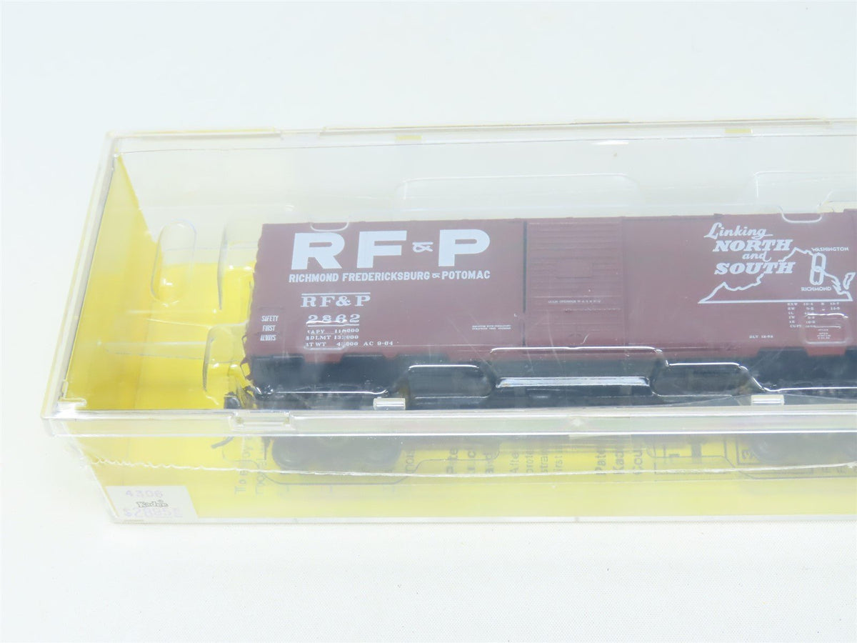 HO Kadee #4306 RF&amp;P Richmond Fredericksburg &amp; Potomac 40&#39; Box Car #2862 - Sealed