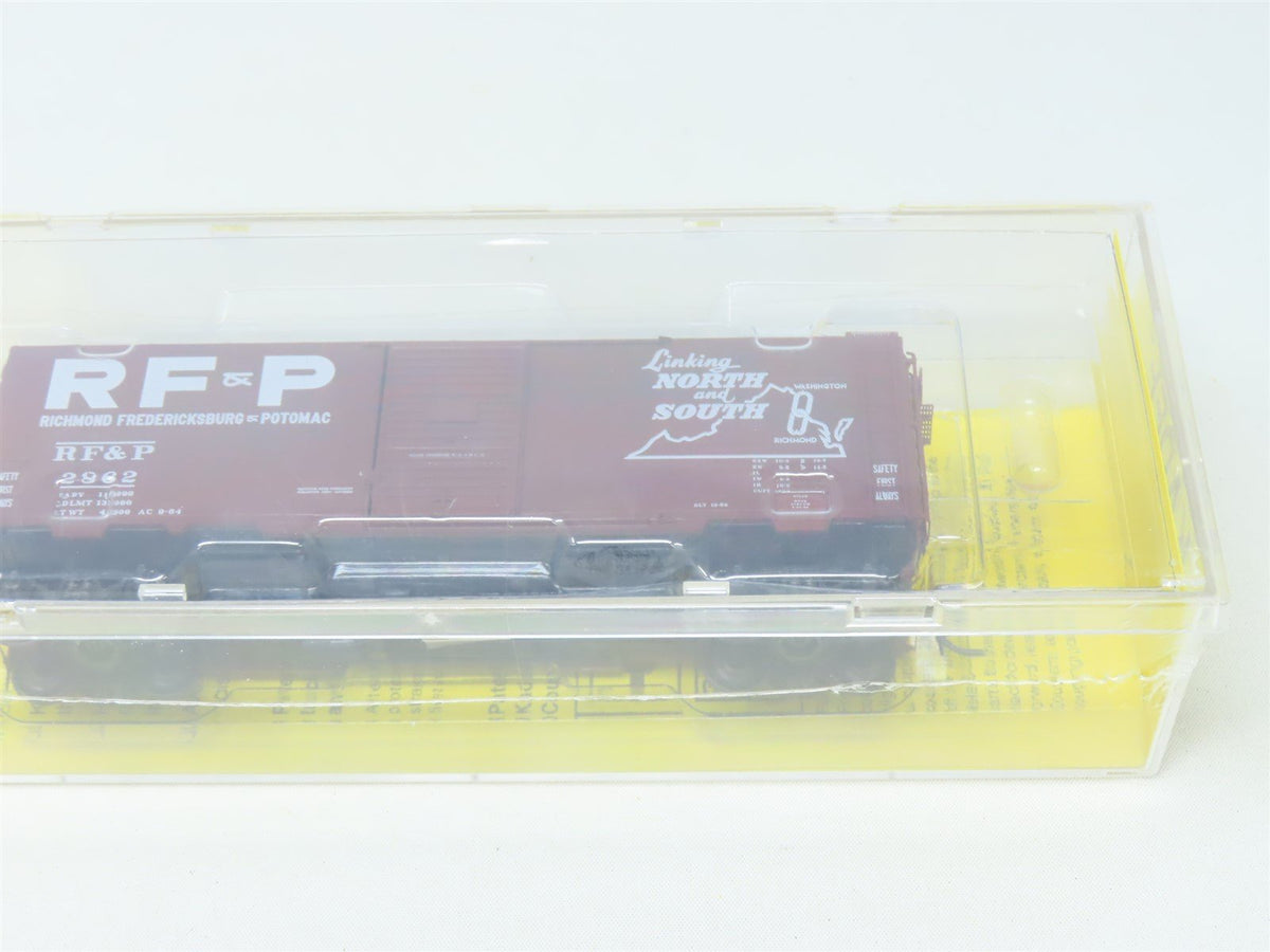 HO Kadee #4306 RF&amp;P Richmond Fredericksburg &amp; Potomac 40&#39; Box Car #2862 - Sealed