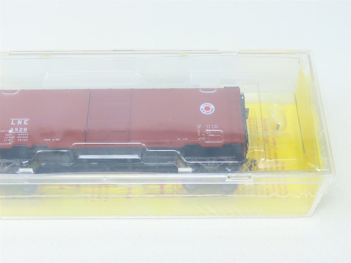 HO Kadee #4508 LNE Lehigh New England 40&#39; Single Door Box Car #8829 - Sealed