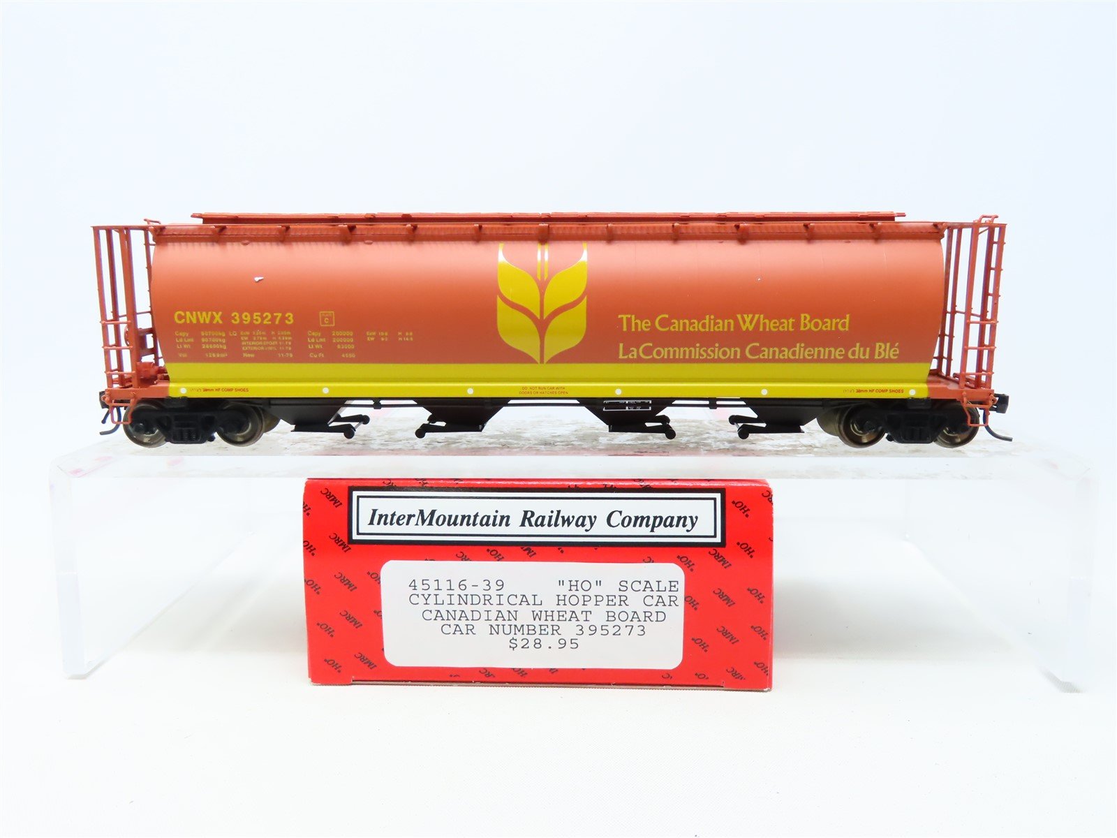 HO Scale InterMountain 45116-39 CNWX Canadian Wheat Board 4-Bay Hopper #395273