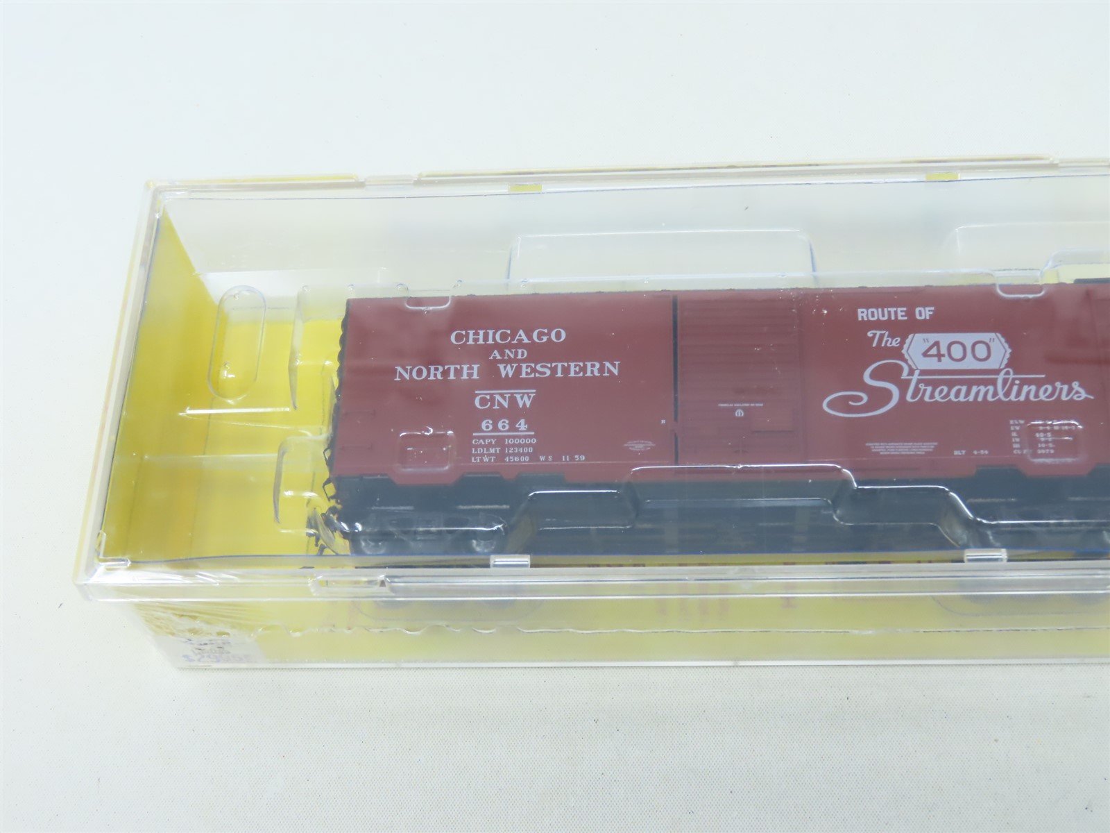 HO Scale Kadee #4505 CNW Route Of The 400 Streamliners 40' Box Car #664 - Sealed