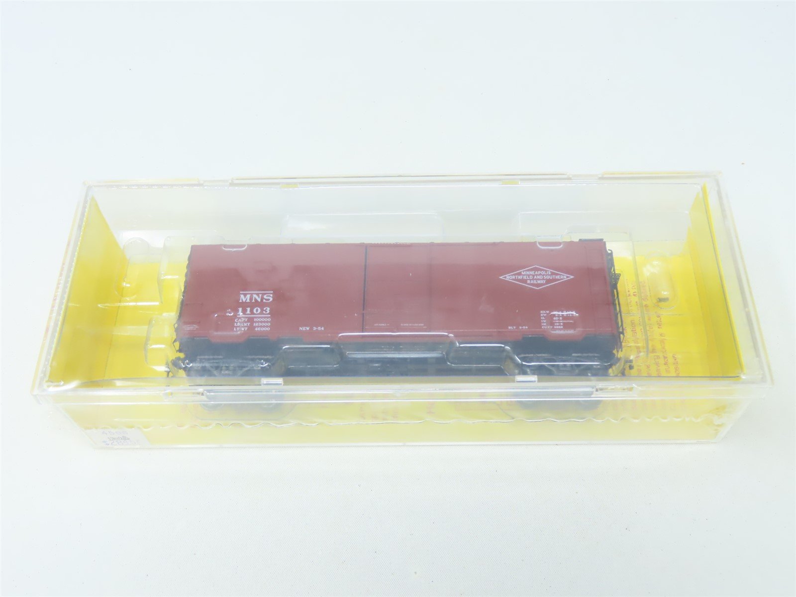 HO Kadee #4506 MNS Minneapolis Northfield & Southern 40' Box Car #1103- Sealed