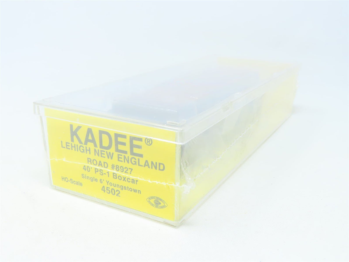 HO Kadee #4502 LNE Lehigh New England 40&#39; Single Door Box Car #8927 - Sealed