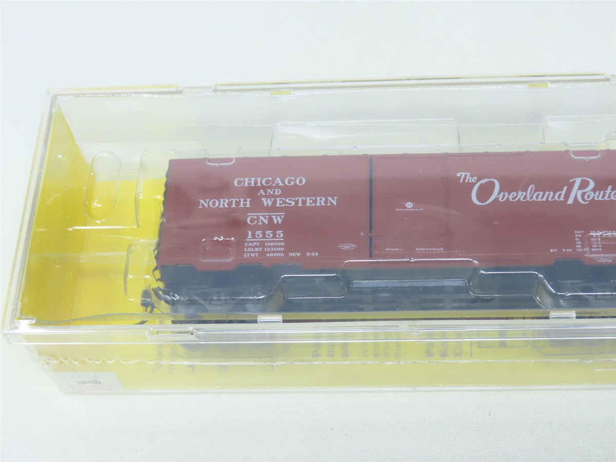 HO Kadee #4504 CNW The Overland Route 40&#39; Single Door Box Car #1555 - Sealed