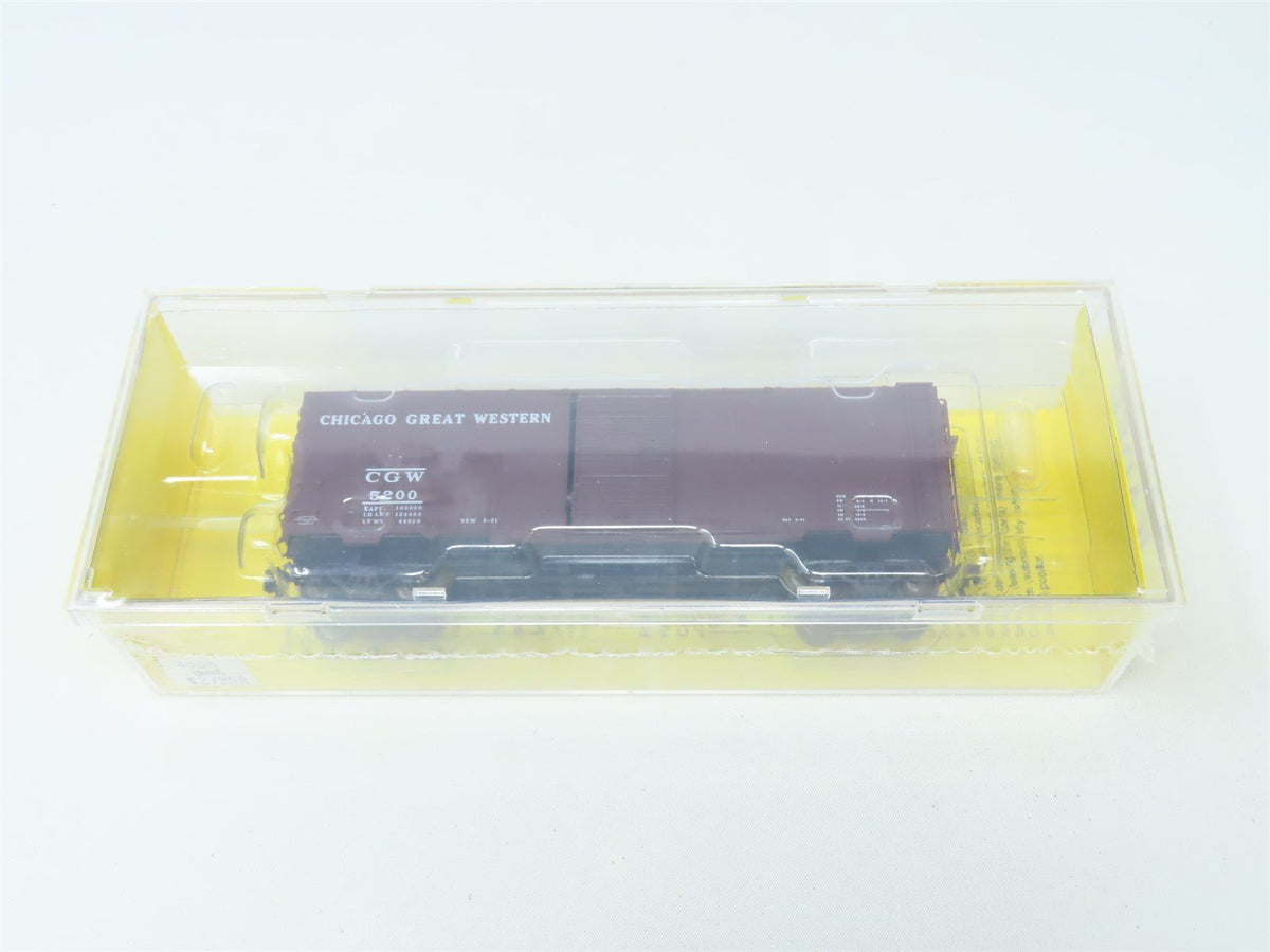 HO Scale Kadee #4005 CGW Chicago Great Western 40&#39; Box Car #5200 - Sealed