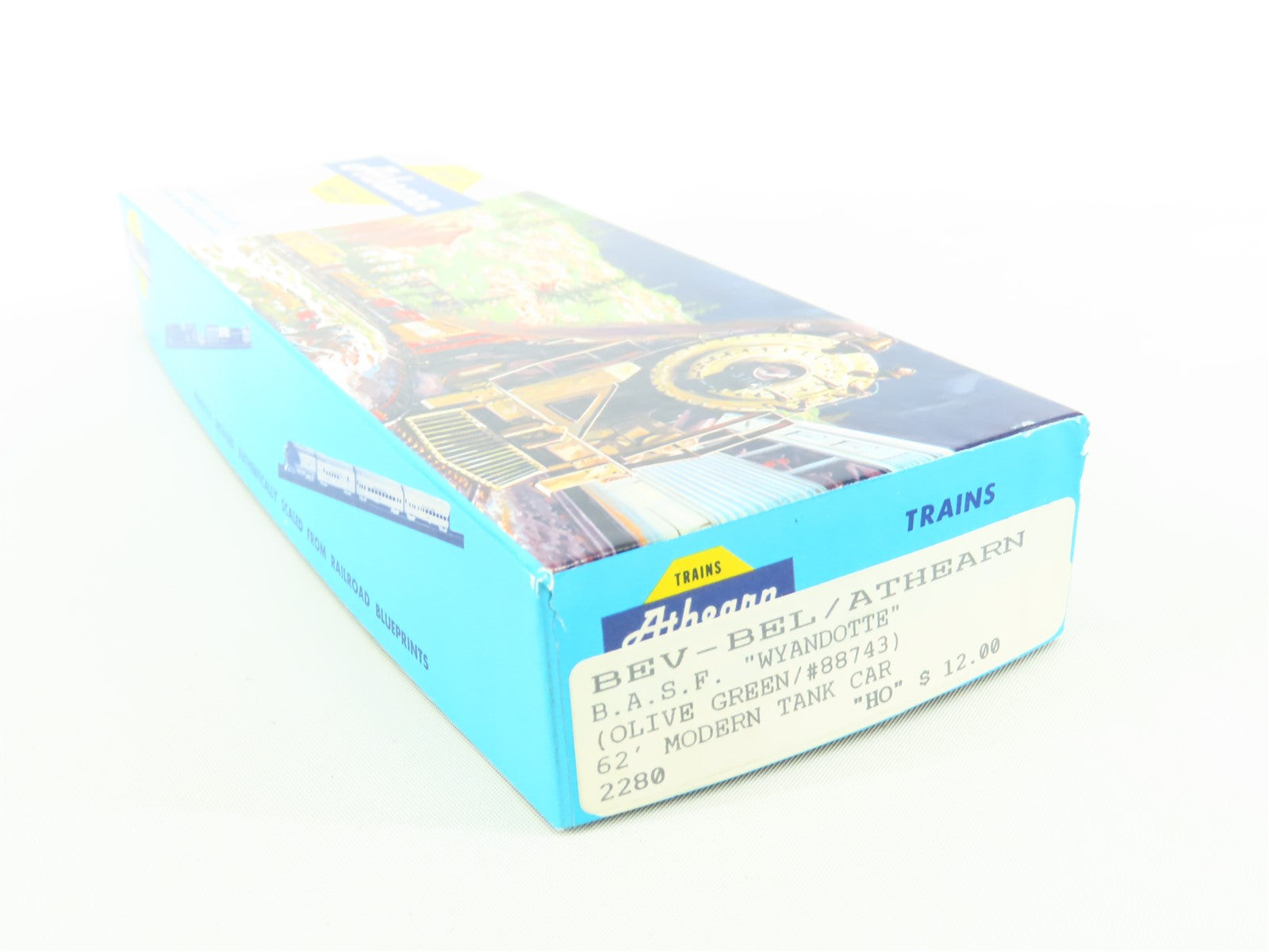 HO Scale Athearn Bev-Bel Kit 2280 ACFX BASF Wyandotte 62' Tank Car #88743