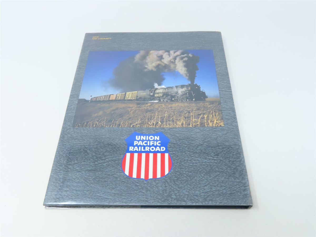 Morning Sun: Union Pacific Trackside by Lou Schmitz ©1998 HC Book