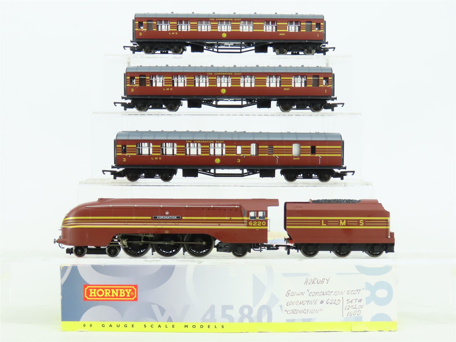 OO Hornby R2199M LMS "The Coronation Scot" 4-6-2 Streamline Steam Passenger Set