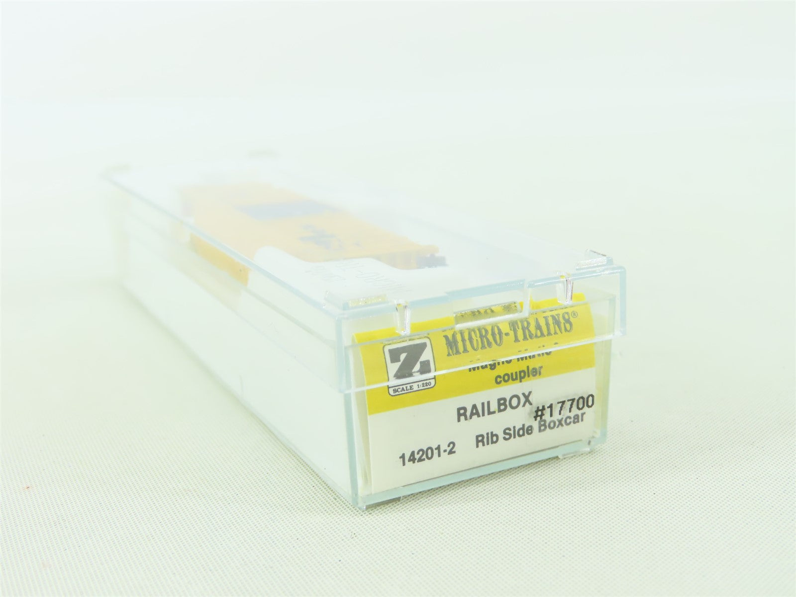 Z Scale Micro-Trains MTL Kadee 14201-2 RBOX Rail Box 50' Box Car #17700