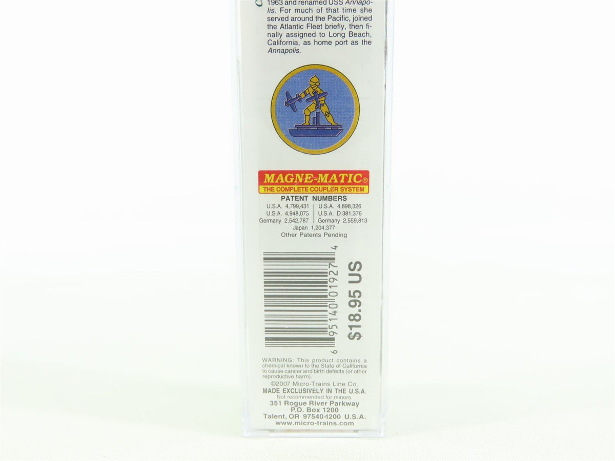 N Micro-Trains MTL #03800406 Navy Series #6 USS Gilbert Islands 50&#39; Box Car