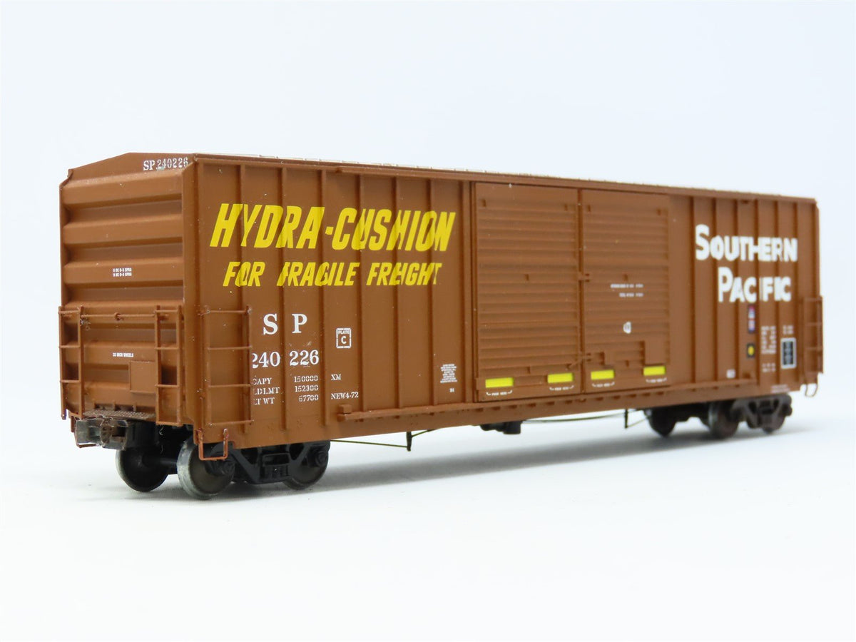 HO InterMountain 48303-02 SP Southern Pacific Box Car #240226 Custom Weathered