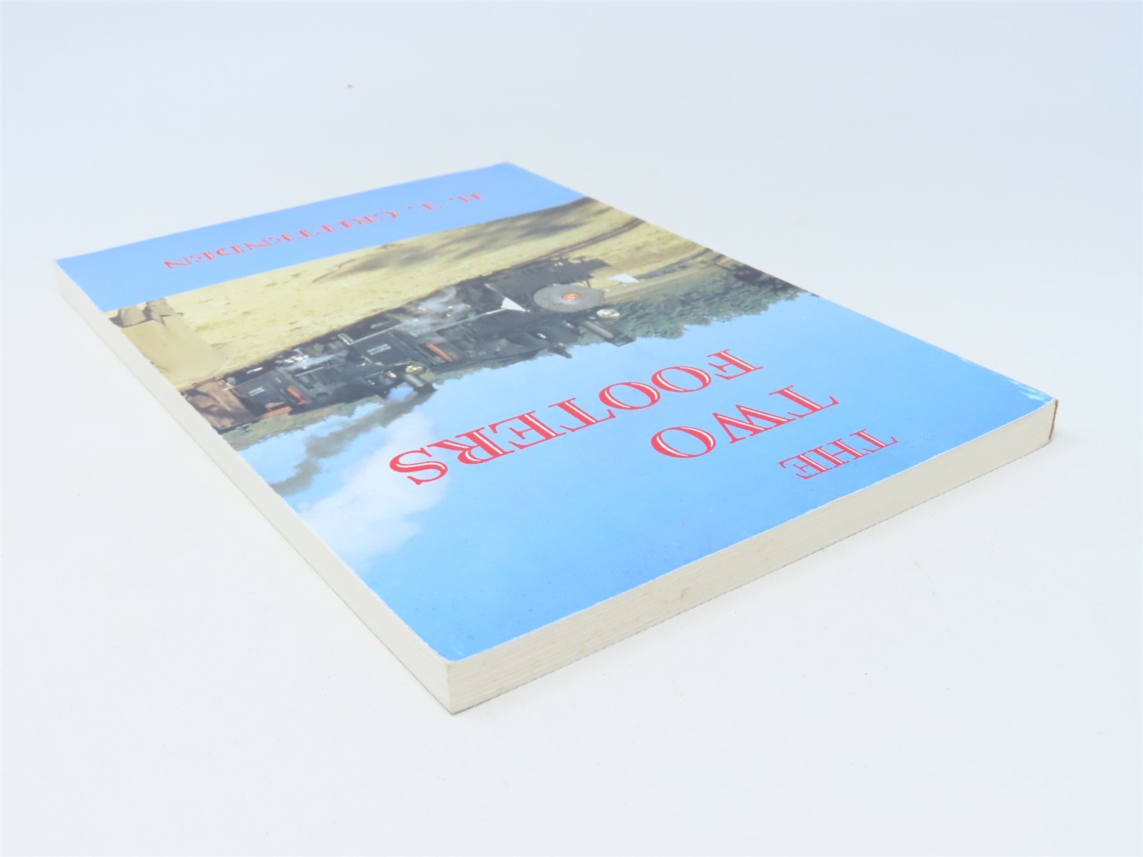 The Two Footers by H. T. Crittenden ©1942 SC Book