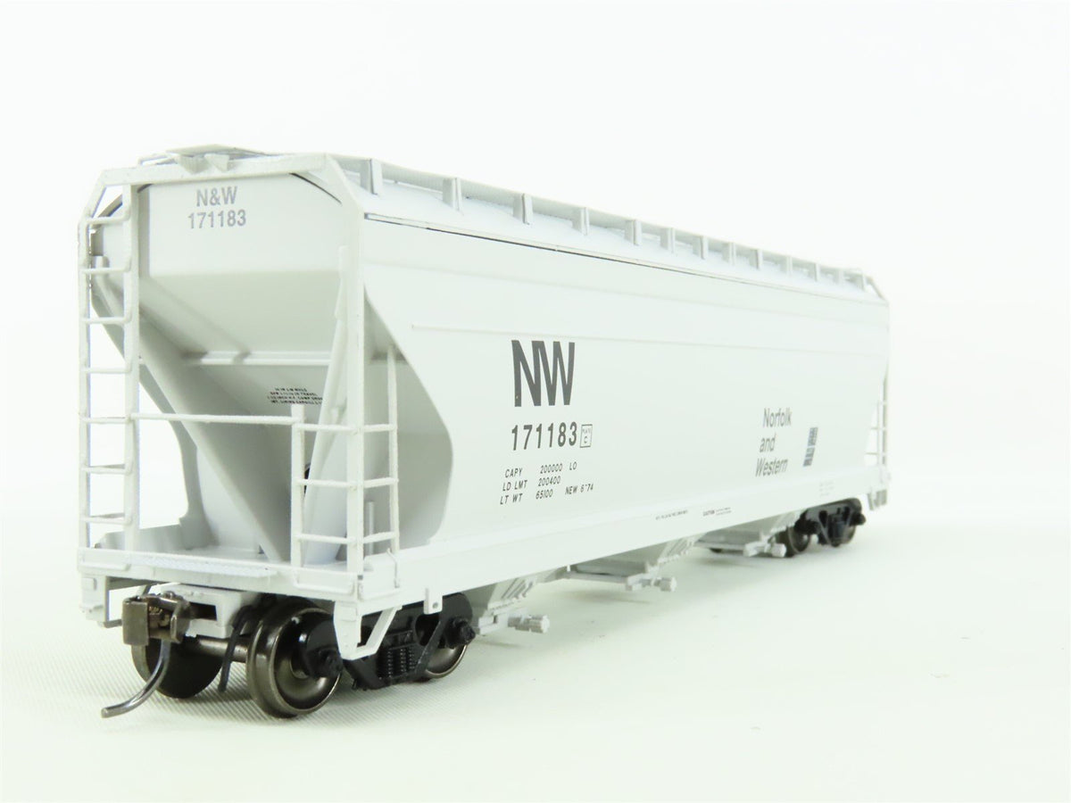 HO Scale InterMountain 47030-10 NW Norfolk &amp; Western 3-Bay Hopper #171183