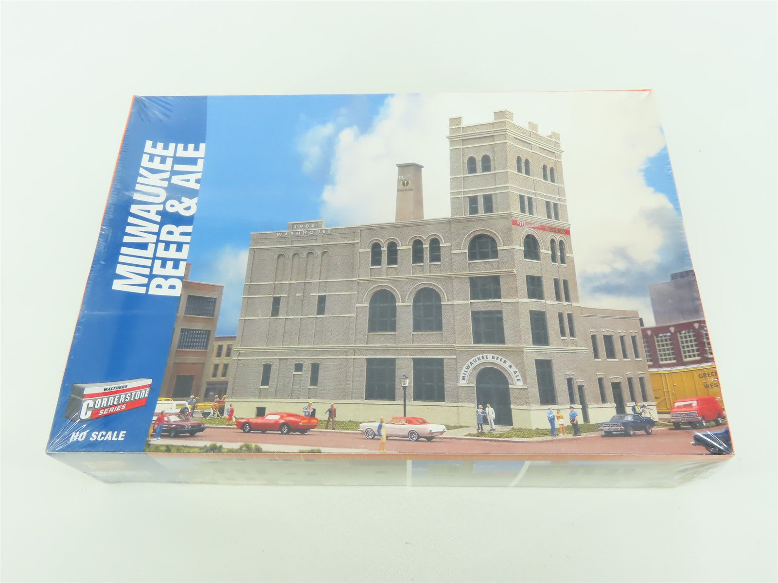 HO 1/87 Scale Walthers Cornerstone Kit #933-3024 Milwaukee Beer & Ale - Sealed