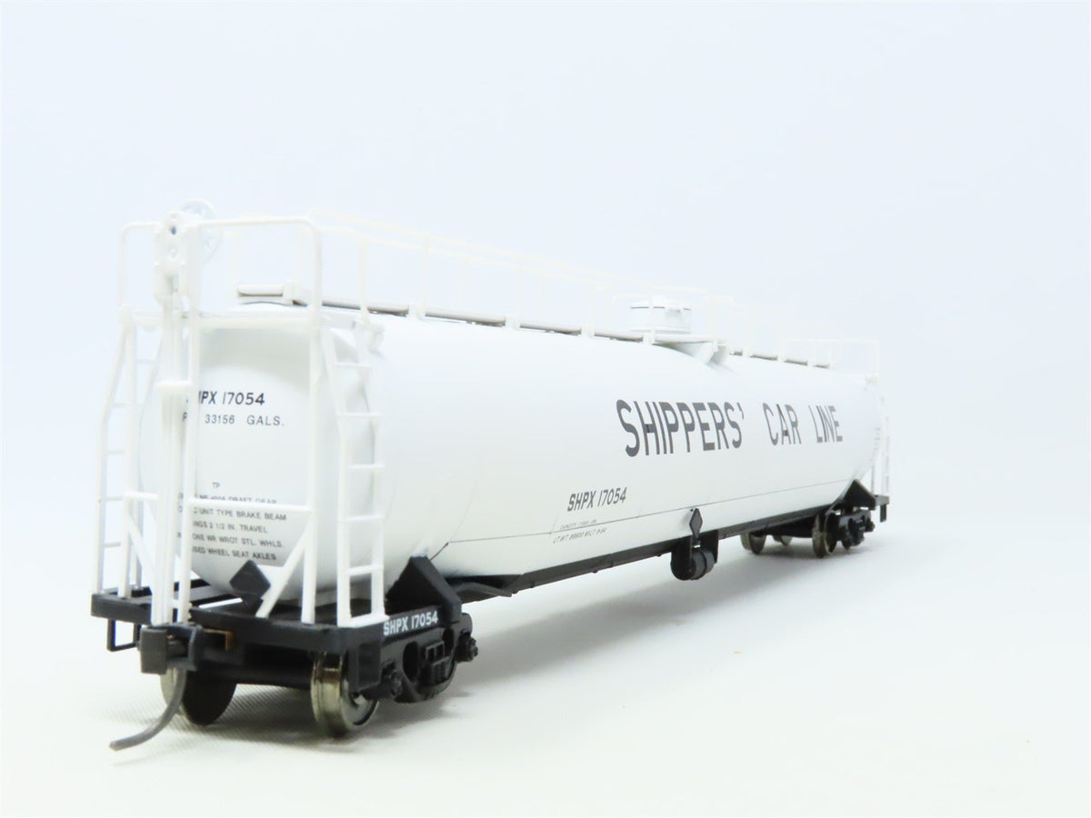 HO Scale Atlas 1724-1 SHPX Shipper&#39;s Car Line 33,000 Gallon Tank Car #17054