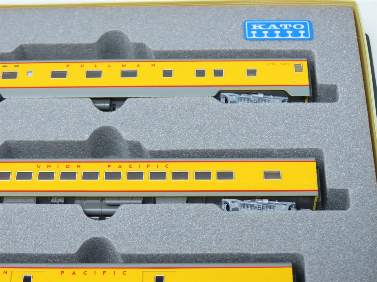 N Scale Kato #106-024 UP Union Pacific Smooth Side Passenger 4-Car Set