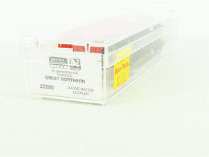 N Scale Micro-Trains MTL 23200 GN Great Northern 40' Double Door Box Car #3249