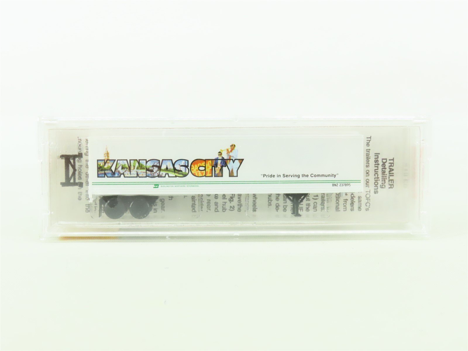 N Micro-Trains MTL #67110 BNZ BN Intermodal 45' Trailer - Kansas City #237895