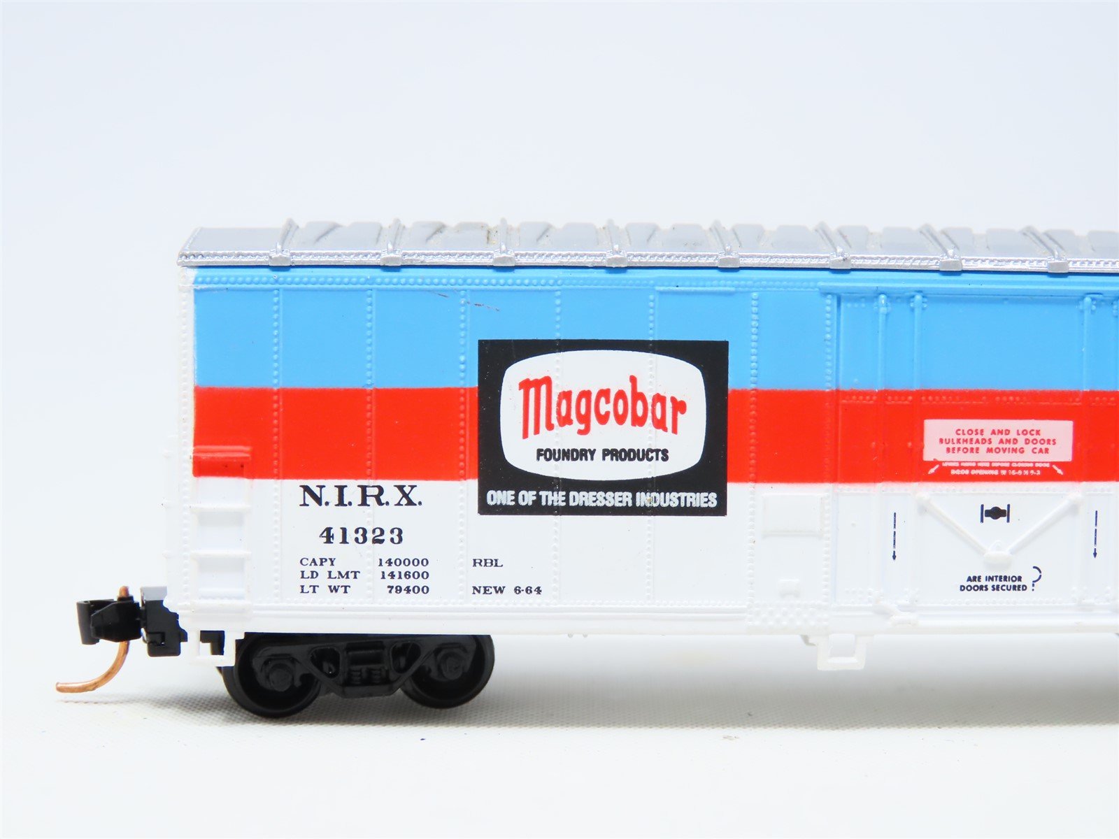 N Scale Walthers NIRX Magcobar 50' Plug Door Steel Box Car #41323