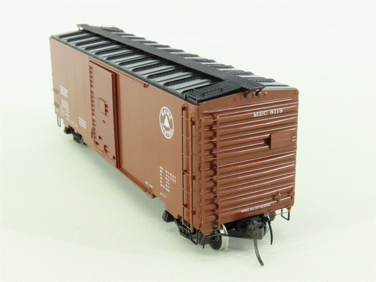 HO Scale Kadee #4811 MEC Maine Central 40&#39; Box Car #8119 - Custom Weathered