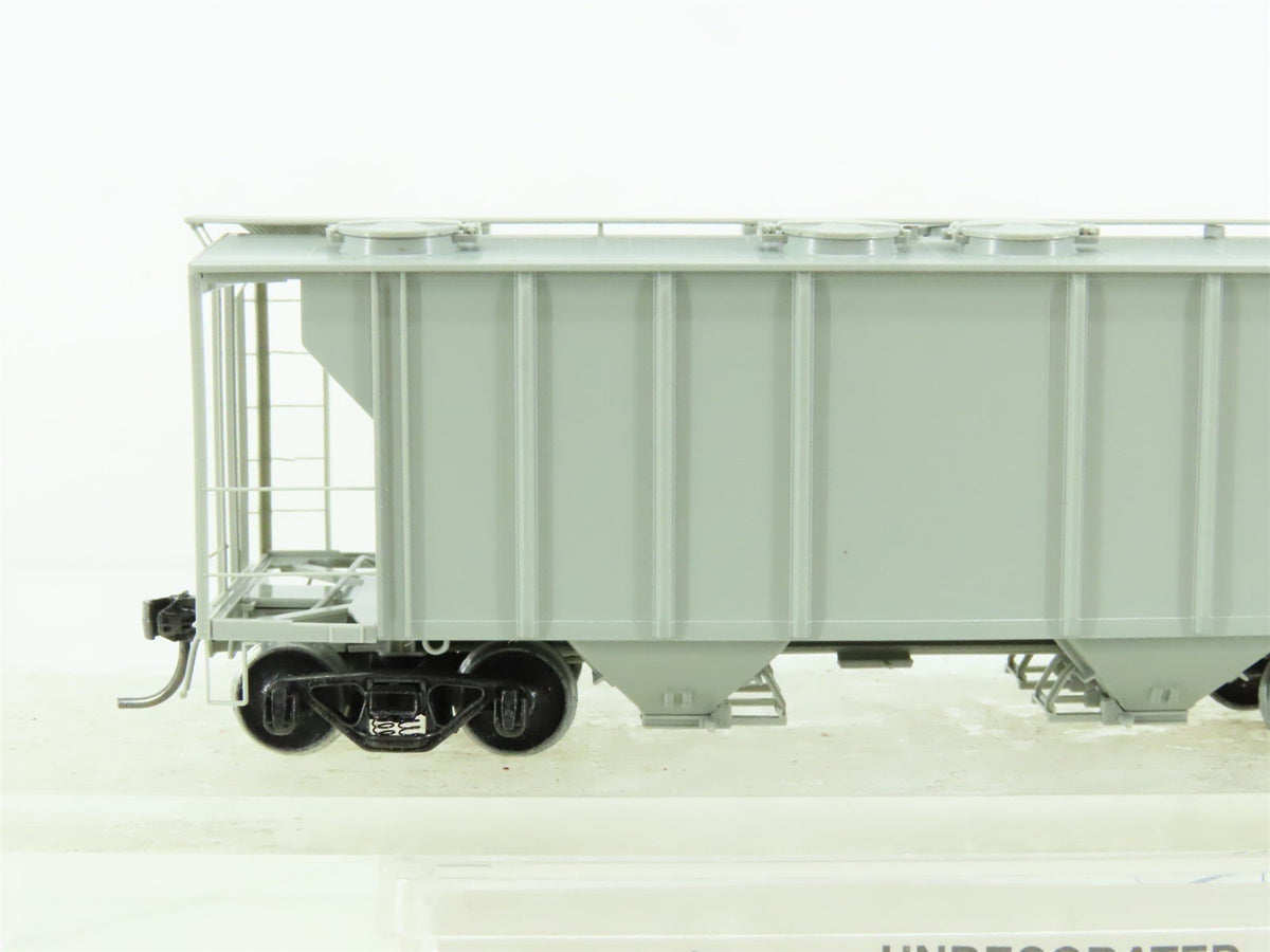 HO Scale Kadee Cars #8601 Undecorated 2-Bay Covered Hopper - Custom Weathered