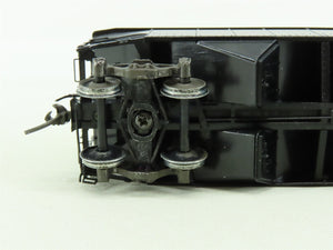 HO Scale Kadee Cars #7501 Undecorated 50 Ton 2-Bay Offset Hopper w/ Coal Load
