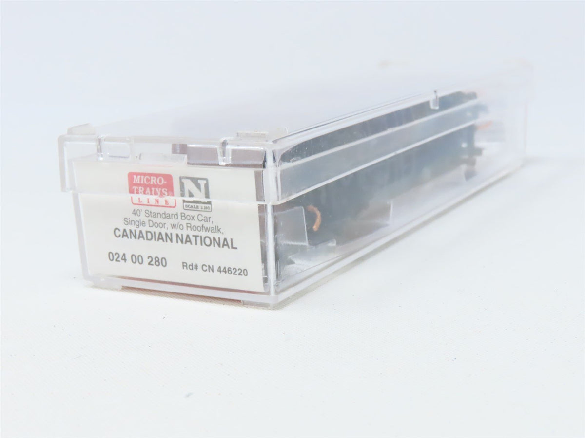 N Scale Micro-Trains MTL 02400280 CN Canadian National 40&#39; Box Car #446220