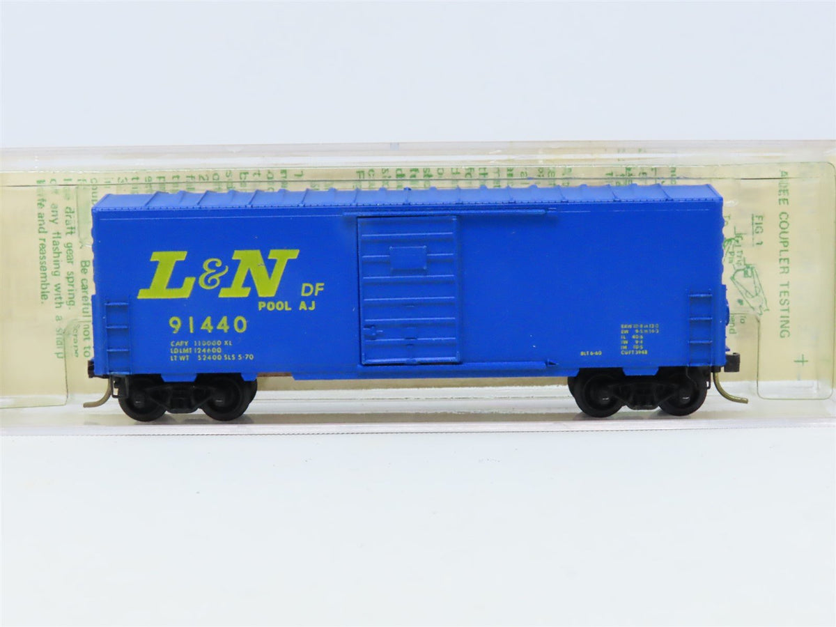 N Scale Micro-Trains MTL Kadee 24408 L&amp;N 40&#39; Steel Box Car #91440 - Blue Label