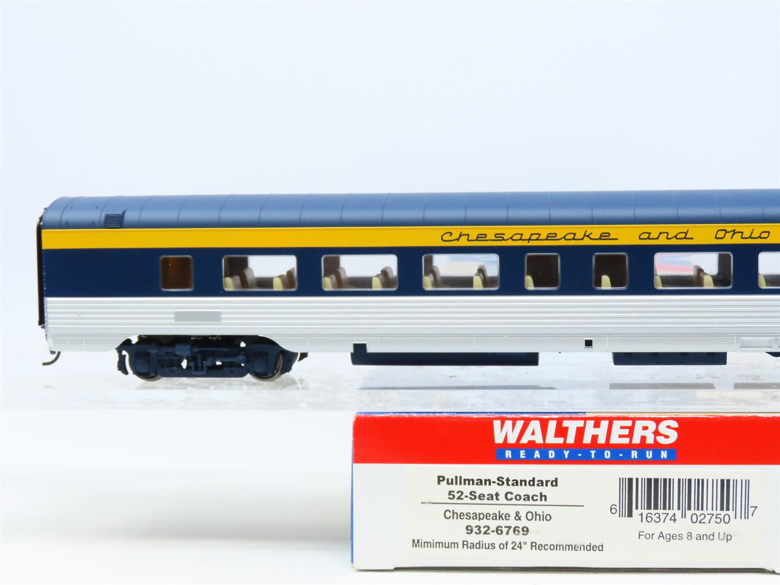 HO Scale Walthers #932-6769 C&O Chesapeake & Ohio 52-Seat Coach Passenger
