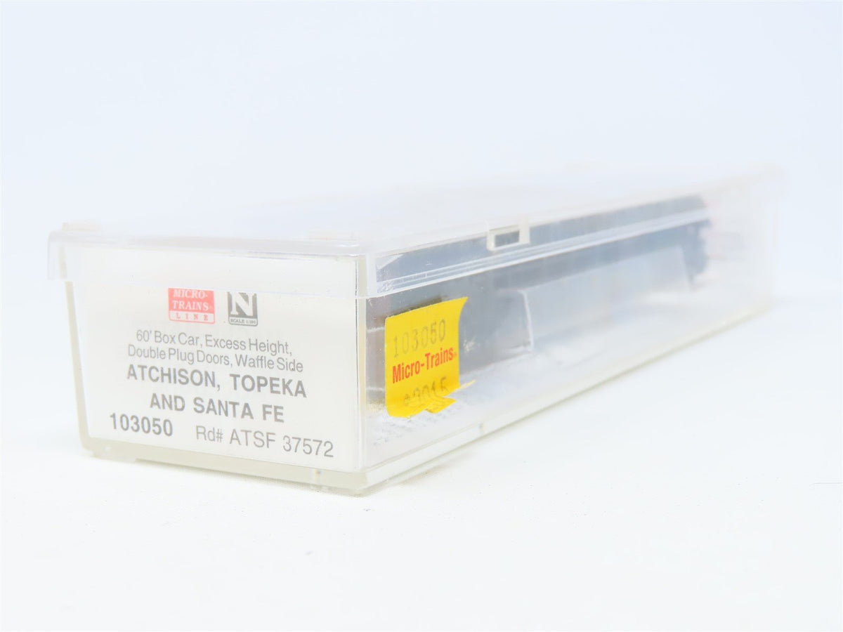 N Scale Micro-Trains MTL 103050 ATSF Atchison, Topeka &amp; Santa Fe Box Car #37572