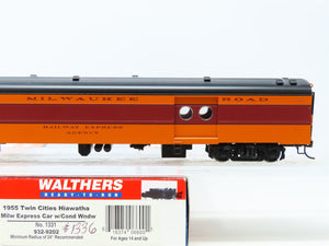 HO Walthers 932-9202 MILW 1955 Twin Cities Hiawatha Baggage Passenger Car #1336