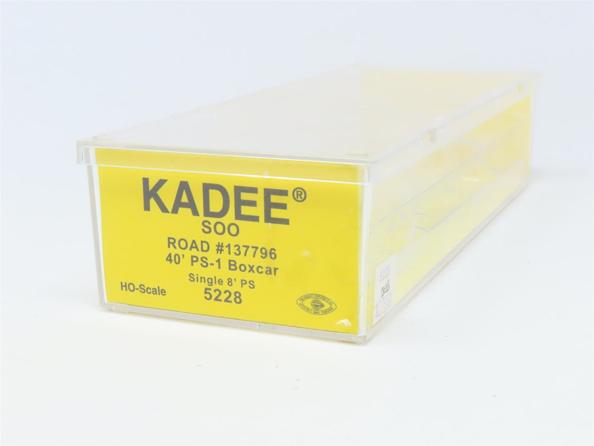 HO Scale Kadee #5228 SOO Line 40&#39; PS-1 Single 8&#39; Door Box Car #137796