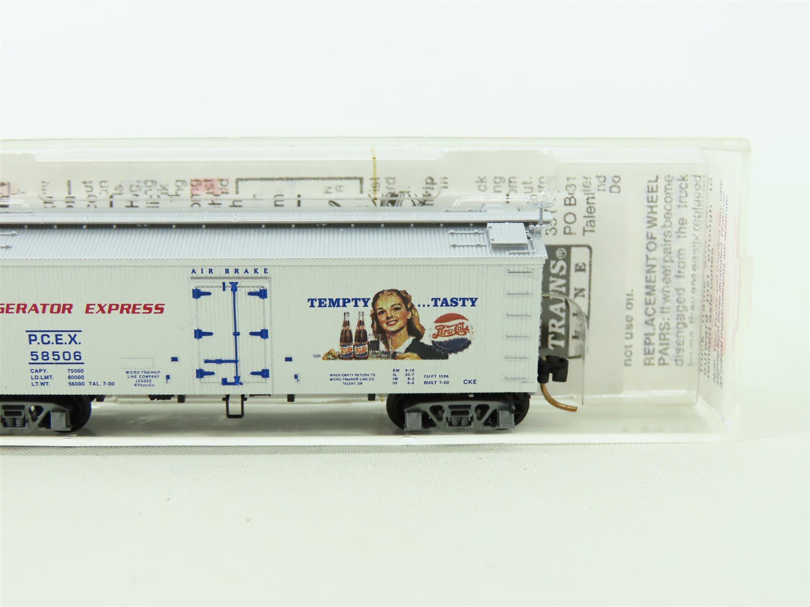 N Scale Micro-Trains MTL #58560 PCEX Pepsi-Cola 40' Steel Side Ice Reefer #58506