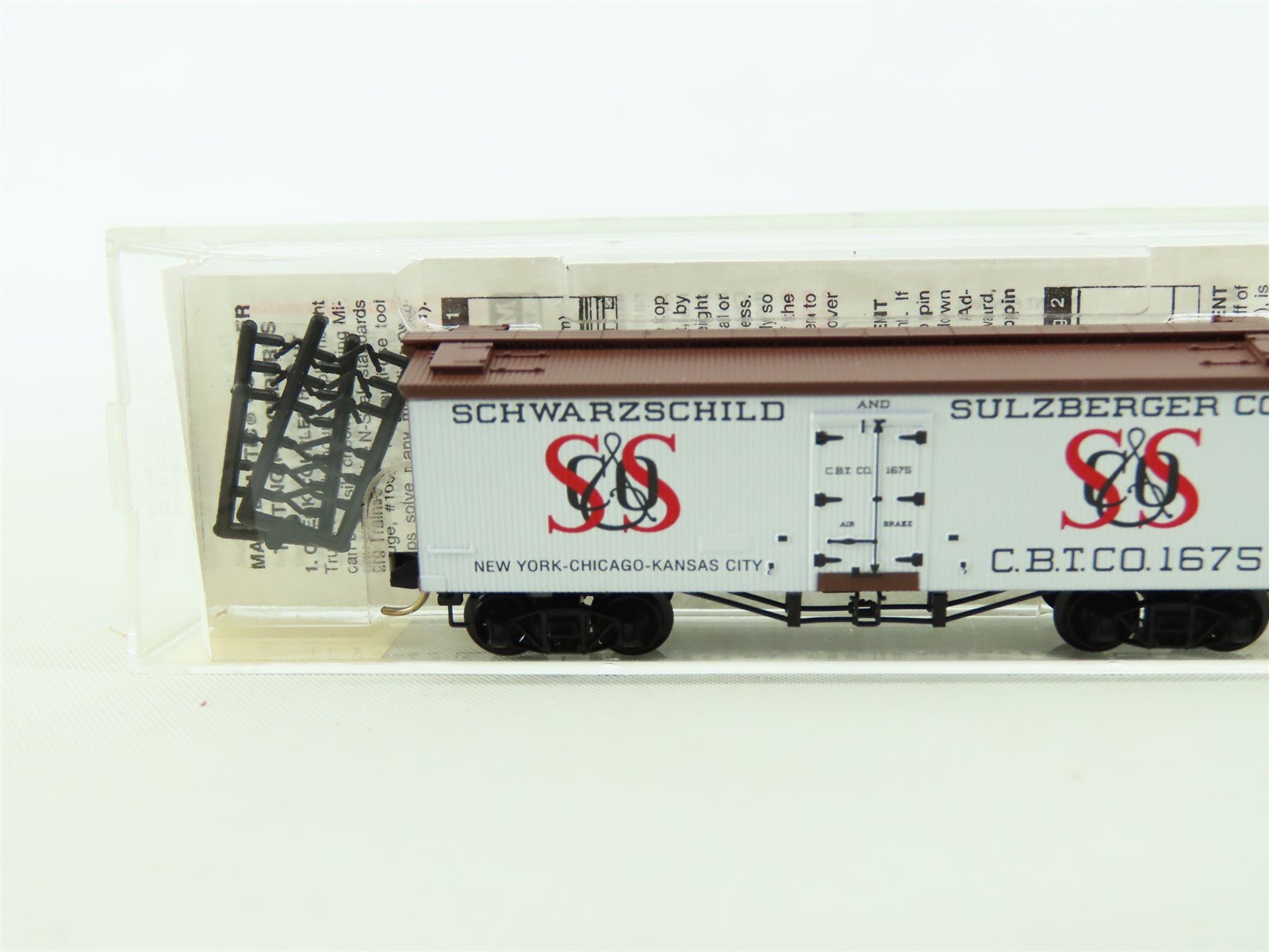 N Scale Micro-Trains MTL #58020 CBTCO Schwarzchild & Sulzberger 36' Reefer #1675