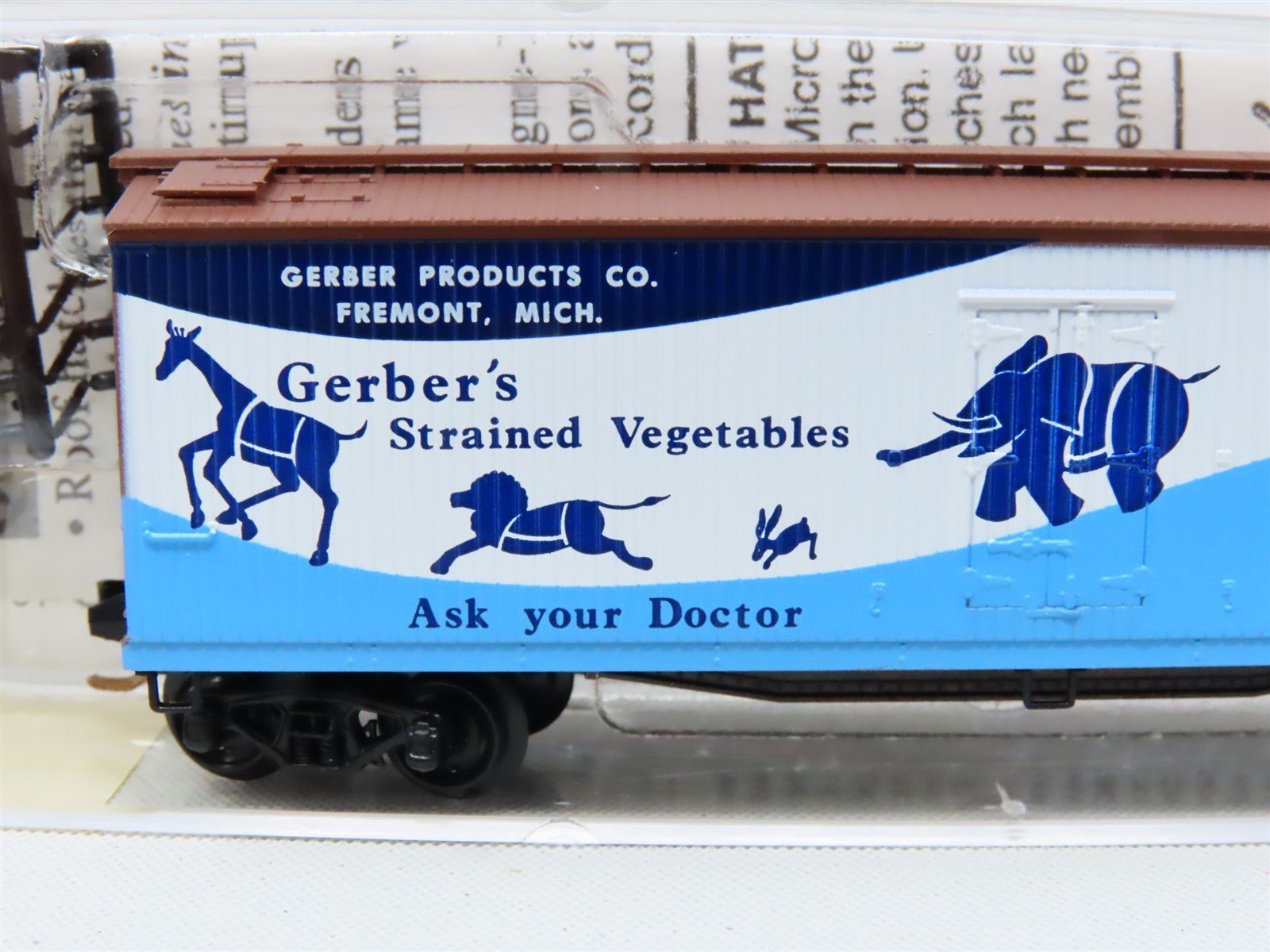 N Scale Micro-Trains MTL 49330 GSVX Gerber Products 40' Wooden Reefer #1001