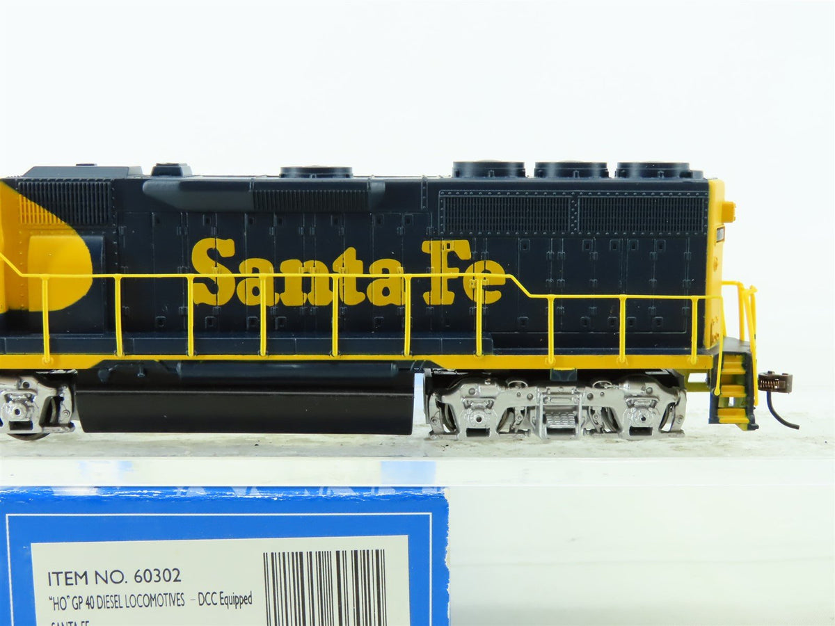 HO Scale Bachmann 60302 ATSF Santa Fe EMD GP40 Diesel Locomotive #3501 w/DCC