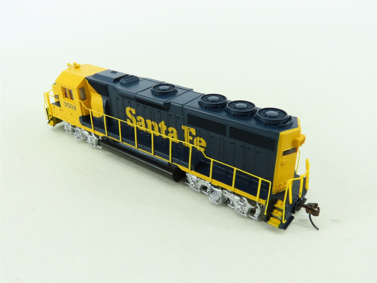 HO Scale Bachmann 60302 ATSF Santa Fe EMD GP40 Diesel Locomotive #3501 w/DCC