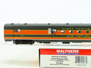 HO Walthers 932-9032 GN Empire Builder Baggage-Mail Passenger Custom w/Lighting