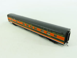 HO Walthers 932-9033 GN Empire Builder P-S Sleeper Passenger Custom w/Lighting